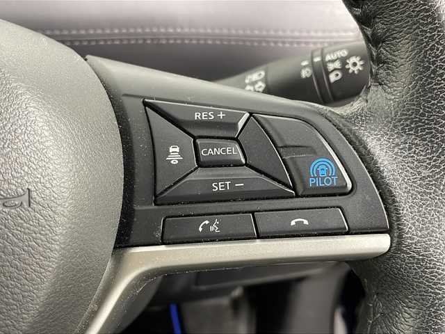 日産 セレナ e－パワー ハイウェイスター V 埼玉県 2020(令2)年 5.9万km アズライトブルー インテリジェントミラー/革巻きステアリング/プロパイロット/フォグランプ/ウィンカーミラー/ドアバイザー/両側パワースライドドア/プッシュスタート/純正フロアマット/コーナーセンサー/全方位カメラ/ＥＴＣ