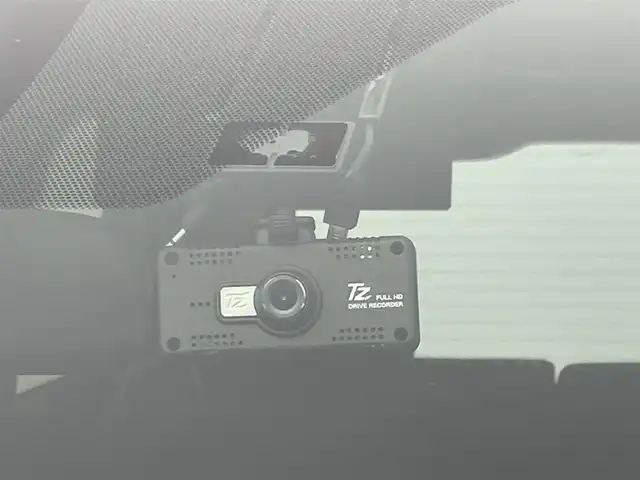 トヨタ ヴォクシー ZS 煌Ⅱ 群馬県 2019(平31)年 5.1万km ホワイトパールクリスタルシャイン 禁煙車　純正７型ナビ　アルパインフリップダウンモニター　バックカメラ　両側パワースライドドア　オートクルーズコントロール　ETC　衝突軽減　アイドリングストップ　スマートキー　プッシュスタート