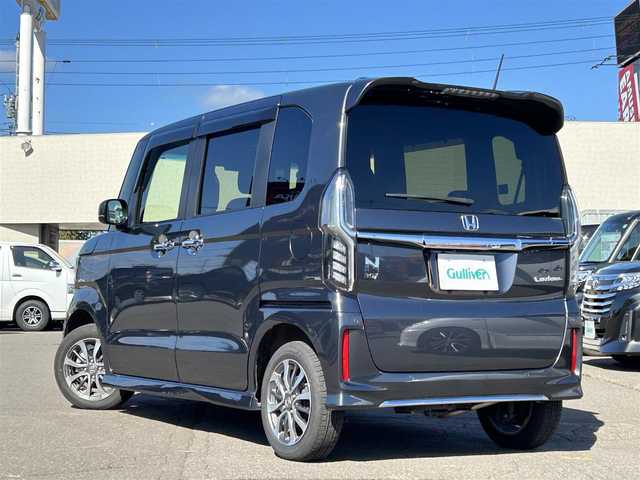 ホンダ Ｎ ＢＯＸ カスタム L 道央・札幌 2023(令5)年 1.6万km メテオロイドグレーメタリック 4WD/ワンオーナー/ホンダセンシング/・衝突軽減ブレーキ/・誤発進抑制機能/・歩行者事故低減ステアリング/・路外逸脱抑制機能/・渋滞追従機能付アクティブクルーズコントロール/・車線維持支援システム/・先行発進お知らせ機能/・標識認識機能/・後方誤発進抑制機能/・オートハイビーム/プラズマクラスター技術搭載オートエアコン/両側パワースライドドア/社外ナビ/（CD/DVD/BT）/フルセグTV/バックカメラ/純正エンジンスターター/前後ドライブレコーダー/純正AW夏タイヤ/社外AW冬タイヤ積込/前席シートヒーター/純正フロアマット