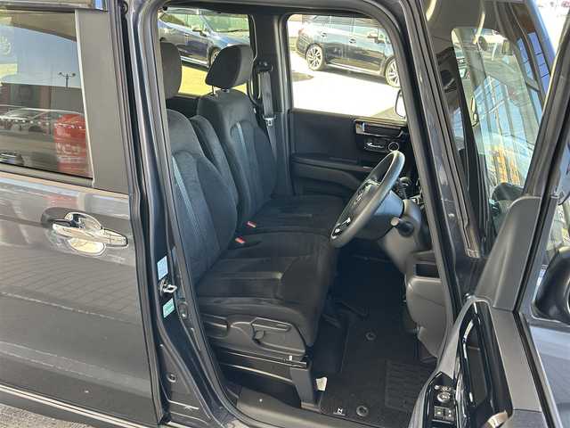 ホンダ Ｎ ＢＯＸ カスタム L 道央・札幌 2023(令5)年 1.6万km メテオロイドグレーメタリック 4WD/ワンオーナー/ホンダセンシング/・衝突軽減ブレーキ/・誤発進抑制機能/・歩行者事故低減ステアリング/・路外逸脱抑制機能/・渋滞追従機能付アクティブクルーズコントロール/・車線維持支援システム/・先行発進お知らせ機能/・標識認識機能/・後方誤発進抑制機能/・オートハイビーム/プラズマクラスター技術搭載オートエアコン/両側パワースライドドア/社外ナビ/（CD/DVD/BT）/フルセグTV/バックカメラ/純正エンジンスターター/前後ドライブレコーダー/純正AW夏タイヤ/社外AW冬タイヤ積込/前席シートヒーター/純正フロアマット