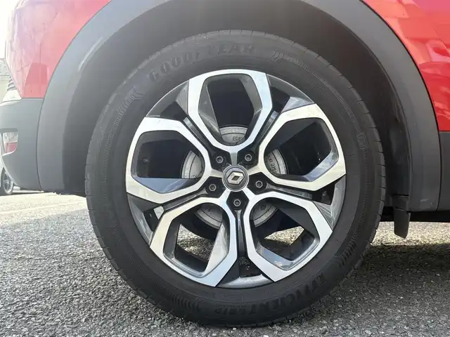 ルノー ルノー キャプチャー インテンス 埼玉県 2021(令3)年 5.2万km 赤Ⅱ ・ディーラー記録Ｒ４：５：６年　/・ワンオーナー　/・ディスプレイオーディオ/・AppleCarPlay/・アラウンドビューモニター　/・前後ドライブレコーダー/・運転アシスト　/・駐車アシスト/・ＡＤＰクルーズコントロール　/・レーンキープ　/・レーンディパーチャー　/・BSM/・シート＆ステアリングヒーター/・ハーフレザーシート/・アイドリングストップ/・オートライト/・LEDライト/・ルーフレール/・コーナーセンサー/・純正18インチアルミ/（グッドイヤータイヤ）/・スマートキー×２/・プッシュスタート/・保証書/・取説