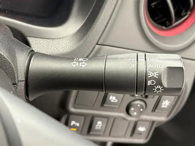 日産 ノート e－パワー ニスモ 奈良県 2019(令1)年 2.2万km ダークメタルグレー 社外ナビ/LEDヘッドライト/コーナーセンサー/レーンキープアシスト/ドライブレコーダー/CD/DVD/フルセグ/Bluetooth/盗難防止システム/衝突軽減/横滑り防止/社外16インチAW/ETC