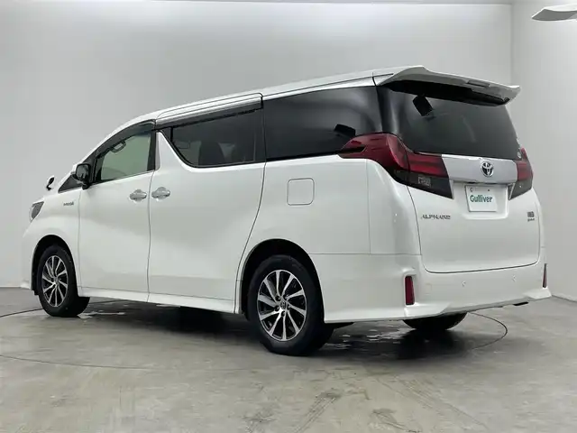 トヨタ アルファードハイブリット SR Cパッケージ 埼玉県 2015(平27)年 9万km ホワイトパールクリスタルシャイン 社外ディスプレイオーディオ　フリップダウンモニター　黒レザー　バックカメラ　ビルトインＥＴＣ　前後ドラレコ　セーフティセンス　レーダークルーズ　メモリシート　シートヒーター　ＡＣ１００Ｖ　ＬＥＤライト