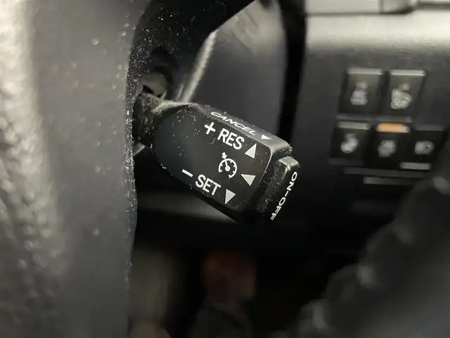 トヨタ アルファードハイブリット SR Cパッケージ 埼玉県 2015(平27)年 9万km ホワイトパールクリスタルシャイン 社外ディスプレイオーディオ　フリップダウンモニター　黒レザー　バックカメラ　ビルトインＥＴＣ　前後ドラレコ　セーフティセンス　レーダークルーズ　メモリシート　シートヒーター　ＡＣ１００Ｖ　ＬＥＤライト