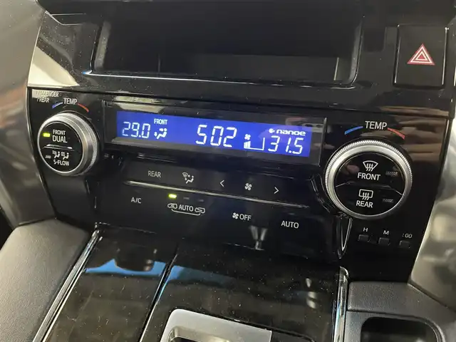 トヨタ アルファードハイブリット SR Cパッケージ 埼玉県 2015(平27)年 9万km ホワイトパールクリスタルシャイン 社外ディスプレイオーディオ　フリップダウンモニター　黒レザー　バックカメラ　ビルトインＥＴＣ　前後ドラレコ　セーフティセンス　レーダークルーズ　メモリシート　シートヒーター　ＡＣ１００Ｖ　ＬＥＤライト