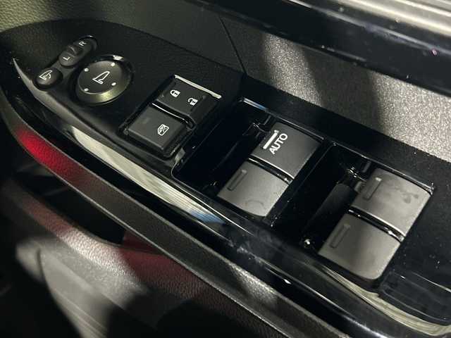 ホンダ Ｎ ＢＯＸ カスタム L ターボ 神奈川県 2021(令3)年 1.6万km プラチナホワイトパール ホンダセンシング/純正7型ナビ/・BT/フルセグTV/CD/DVD/SD/USB/バックカメラ/両側電動スライドドア/ビルトインETC/コーナーセンサー/ヘッドライトレベライザー/スマートキー/プッシュスタートボタン/LEDヘッドライト/フォグランプ/革巻きステアリング/ステアリングスイッチ/パドルシフト/Autoライト/ハーフレザーシート/シートヒーター(D/N)/シートリフター/純正純正フロアマット/純正アルミホイール