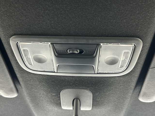 ホンダ Ｎ ＢＯＸ カスタム L ターボ 神奈川県 2021(令3)年 1.6万km プラチナホワイトパール ホンダセンシング/純正7型ナビ/・BT/フルセグTV/CD/DVD/SD/USB/バックカメラ/両側電動スライドドア/ビルトインETC/コーナーセンサー/ヘッドライトレベライザー/スマートキー/プッシュスタートボタン/LEDヘッドライト/フォグランプ/革巻きステアリング/ステアリングスイッチ/パドルシフト/Autoライト/ハーフレザーシート/シートヒーター(D/N)/シートリフター/純正純正フロアマット/純正アルミホイール