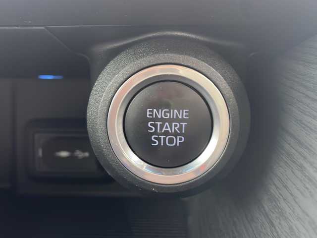 トヨタ ハリアー G レザーパッケージ 島根県 2020(令2)年 3.3万km ホワイトパールクリスタルシャイン 純正ディスプレイオーディオ/・フルセグ/Bluetooth/ナビ機能拡張有/バックカメラ/Toyota Safety Sence/・プリクラッシュセーフティ/・レーントレーシングアシスト/・レーダークルーズコントロール/・ロードサインアシスト/・オートマチィックハイビーム/ビルトインETC/パワーバックドア/ハンドルヒーター/デジタルインナーミラー/パワーシート/メモリシート/レザーシート/ドライブレコーダー