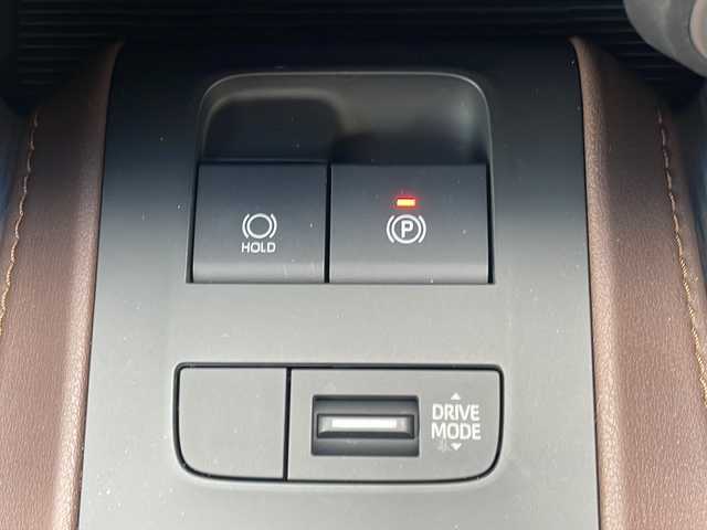 トヨタ ハリアー G レザーパッケージ 島根県 2020(令2)年 3.3万km ホワイトパールクリスタルシャイン 純正ディスプレイオーディオ/・フルセグ/Bluetooth/ナビ機能拡張有/バックカメラ/Toyota Safety Sence/・プリクラッシュセーフティ/・レーントレーシングアシスト/・レーダークルーズコントロール/・ロードサインアシスト/・オートマチィックハイビーム/ビルトインETC/パワーバックドア/ハンドルヒーター/デジタルインナーミラー/パワーシート/メモリシート/レザーシート/ドライブレコーダー