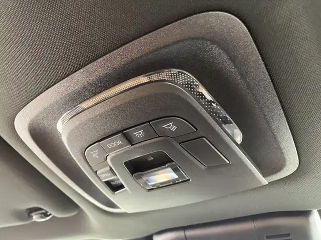 トヨタ クラウン スポーツ Z 福岡県 2025(令7)年 1.1万km プレシャスホワイトパール 禁煙車純正ナビ(フルセグTV/Bluetooth)全方位モニタートヨタセーフティーレーダークルコンパノラマルーフETCドラレコシートヒーター電動リアゲートデジタルインナーミラーエアーシート