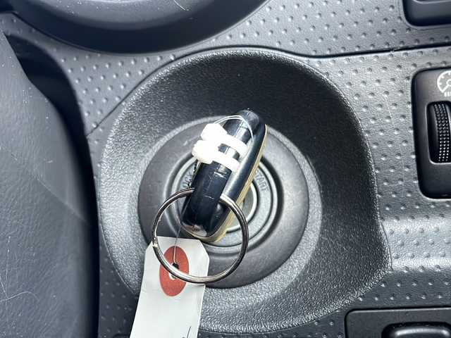 トヨタ ＦＪクルーザー ファイナルエディション 道東・釧路十勝 2017(平29)年 7.1万km ベージュ 4WD/TRDフロントスキッドプレート/TRDマフラー/GIGEARリアラダー/ルーフキャリア/社外LEDヘッドライト/社外バイカラーLEDフォグランプ/社外ステアリング/社外SDナビ/・CD/ラジオ/USB/iPod/フルセグ機能あり（アンテナなし）/社外レーダー/社外ドラレコ付ルームミラー/社外ツイーター/社外オートライトユニット/ETC/フロアマット/ドアバイザー