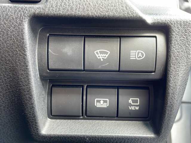 レクサス ＩＳ 300h バージョンL 富山県 2021(令3)年 6.2万km シルバー 4WD/茶レザーシート/三眼LEDヘッドライト/純正メーカー10.25インチナビゲーション/【CD/DVD/SD/BT/AUX/USB/Miracast/フルセグTV】/全周囲カメラ/ビルトインETC/社外ドライブレコーダー前後/前席シートヒーター/前席エアシート/前席パワーシート/純正エンジンスターター/純正19インチAW /純正フロアマット/社外レーダー/衝突被害軽減ブレーキ/レーダークルーズコントロール/レーンキープアシスト/オートハイビームアシスト