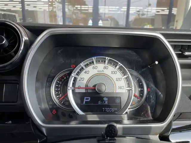 スズキ スペーシア カスタム HYBRID XS 高知県 2019(平31)年 7.7万km ブリスクブルーM (株)IDOMが運営する【じしゃロン高知店】の自社ローン対象車両になります。こちらは現金ご利用時の価格です。自社ローンご希望の方は別途その旨お申付け下さい。/社外ナビ　バックカメラ　ドライブレコーダー　レーダーブレーキサポート　両側電動スライドドア　スマートキー　プッシュスタート　ドアバイザー　フロアマット　１５インチ純正アルミホイール