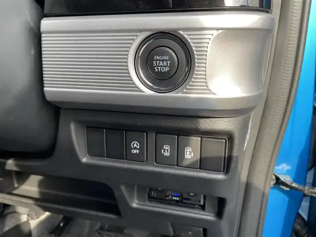 スズキ スペーシア カスタム HYBRID XS 高知県 2019(平31)年 7.7万km ブリスクブルーM (株)IDOMが運営する【じしゃロン高知店】の自社ローン対象車両になります。こちらは現金ご利用時の価格です。自社ローンご希望の方は別途その旨お申付け下さい。/社外ナビ　バックカメラ　ドライブレコーダー　レーダーブレーキサポート　両側電動スライドドア　スマートキー　プッシュスタート　ドアバイザー　フロアマット　１５インチ純正アルミホイール