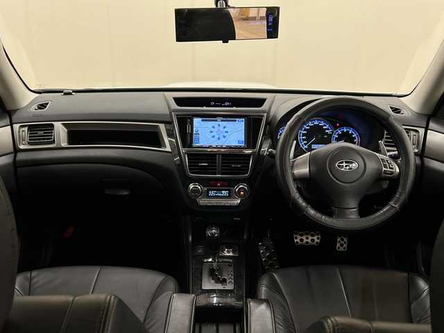 スバル エクシーガ 2．0GT 道央・札幌 2010(平22)年 9.6万km サテンホワイトパール /4WD//寒冷地仕様//前席パワーシート//社外メモリナビCN-HW880D//純正フロアマット//純正ドアバイザー//バックカメラ//ETC//3列シート//シートヒーター//サンルーフ//HID//カーテンエアバッグ