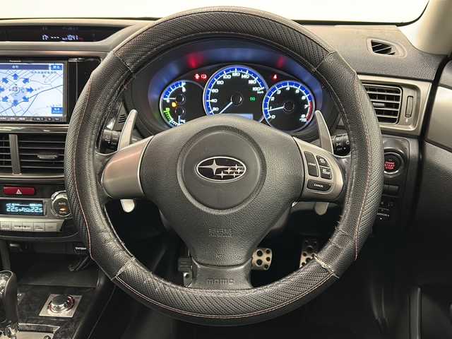 スバル エクシーガ 2．0GT 道央・札幌 2010(平22)年 9.6万km サテンホワイトパール /4WD//寒冷地仕様//前席パワーシート//社外メモリナビCN-HW880D//純正フロアマット//純正ドアバイザー//バックカメラ//ETC//3列シート//シートヒーター//サンルーフ//HID//カーテンエアバッグ