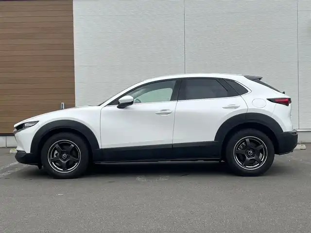 マツダ ＣＸ－３０ 20S プロアクティブツーリングセレ 秋田県 2023(令5)年 1.3万km スノーフレイクホワイトパールマイカ 純正ナビ/衝突軽減システム/LEDヘッドライト/４WD/社外アルミ/フルセグ/全方位カメラ/スマートキー/アイドリングストップ/ヒルアシストコントロール/プッシュスタート/パーキングアシスト/パドルシフト/オートマチックハイビーム/ドライブレコーダー/コーナーセンサー/クルーズコントロール/前席シートヒーター/社外フロアマット/メモリー付パワーシート/D席パワーシート/MTモード付AT/電動リアゲート/ステアリングスイッチ/ステアリングヒーター/オートライト/オートエアコン/パワーステアリング/パワーウィンドウ/横滑り防止/電動格納ウィンカーミラー/保証書/取扱説明書/記録簿