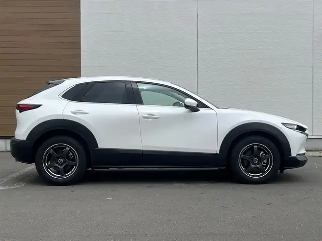 マツダ ＣＸ－３０ 20S プロアクティブツーリングセレ 秋田県 2023(令5)年 1.3万km スノーフレイクホワイトパールマイカ 純正ナビ/衝突軽減システム/LEDヘッドライト/４WD/社外アルミ/フルセグ/全方位カメラ/スマートキー/アイドリングストップ/ヒルアシストコントロール/プッシュスタート/パーキングアシスト/パドルシフト/オートマチックハイビーム/ドライブレコーダー/コーナーセンサー/クルーズコントロール/前席シートヒーター/社外フロアマット/メモリー付パワーシート/D席パワーシート/MTモード付AT/電動リアゲート/ステアリングスイッチ/ステアリングヒーター/オートライト/オートエアコン/パワーステアリング/パワーウィンドウ/横滑り防止/電動格納ウィンカーミラー/保証書/取扱説明書/記録簿