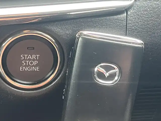 マツダ ＣＸ－３０ 20S プロアクティブツーリングセレ 秋田県 2023(令5)年 1.3万km スノーフレイクホワイトパールマイカ 純正ナビ/衝突軽減システム/LEDヘッドライト/４WD/社外アルミ/フルセグ/全方位カメラ/スマートキー/アイドリングストップ/ヒルアシストコントロール/プッシュスタート/パーキングアシスト/パドルシフト/オートマチックハイビーム/ドライブレコーダー/コーナーセンサー/クルーズコントロール/前席シートヒーター/社外フロアマット/メモリー付パワーシート/D席パワーシート/MTモード付AT/電動リアゲート/ステアリングスイッチ/ステアリングヒーター/オートライト/オートエアコン/パワーステアリング/パワーウィンドウ/横滑り防止/電動格納ウィンカーミラー/保証書/取扱説明書/記録簿