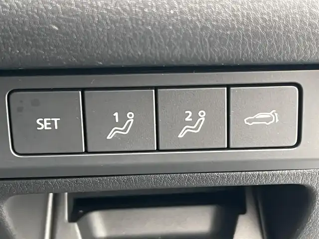 マツダ ＣＸ－３０ 20S プロアクティブツーリングセレ 秋田県 2023(令5)年 1.3万km スノーフレイクホワイトパールマイカ 純正ナビ/衝突軽減システム/LEDヘッドライト/４WD/社外アルミ/フルセグ/全方位カメラ/スマートキー/アイドリングストップ/ヒルアシストコントロール/プッシュスタート/パーキングアシスト/パドルシフト/オートマチックハイビーム/ドライブレコーダー/コーナーセンサー/クルーズコントロール/前席シートヒーター/社外フロアマット/メモリー付パワーシート/D席パワーシート/MTモード付AT/電動リアゲート/ステアリングスイッチ/ステアリングヒーター/オートライト/オートエアコン/パワーステアリング/パワーウィンドウ/横滑り防止/電動格納ウィンカーミラー/保証書/取扱説明書/記録簿