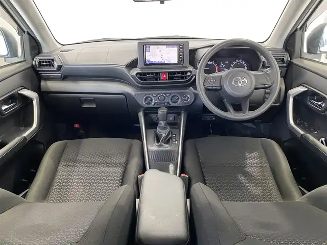 トヨタ ライズ XS 岐阜県 2021(令3)年 2.3万km シャイニングホワイトパール ワンオーナー/モデリスタエアロパーツ/ーフロント/サイド/リア/ＥＴＣ/SDナビ/ーBT/地上DTV/USB/CD/AUX/バックカメラ/LEDヘッドライト/オートマハイビーム/社外１６インチＡＷ/純正フロアマット/衝突被害軽減システム/横滑り防止装置/アイドリングストップ/プッシュスタート/スマートキー/スペアキー/ドアバイザー