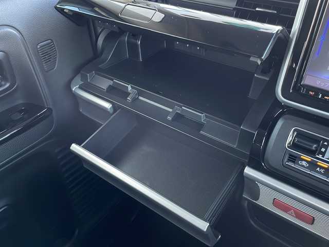 スズキ スペーシア カスタム HYBRID XS 山口県 2020(令2)年 5.8万km ピュアホワイトパール/ブラック2トーン 純正9インチメモリナビ【CN-RZ856】/・フルセグテレビ/・Bluetooth機能/・iPod接続/・SDMemorymusic/・AM/FMラジオ/・ハンズフリー通話機能/バックカメラ/全周囲モニター/両側パワースライドドア/後席エアコン/サンシェード/ETC/スマートキー/プッシュスタート/デュアルセンサーブレーキサポート/誤発進抑制機能/後方誤発進抑制機能/車線逸脱警報機能/車線逸脱抑制機能/発進お知らせ機能/ヘッドアップディスプレイ/車線維持支援機能/盗難防止装置