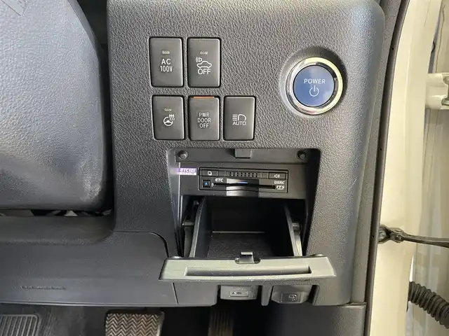 トヨタ アルファードハイブリット G Fパッケージ 岩手県 2015(平27)年 7万km ホワイトパールクリスタルシャイン 純正メモリナビ/　CD/DVD/BT/フルセグテレビ/バックカメラ/全方位カメラ/フリップダウンモニター/ウィンカーミラー/オットマン/キャプテンシート/クルーズコントロール/ドアバイザー/プッシュスタート/両側パワースライドドア/パワーバックドア/ビルトインETC/LEDヘッドライト/レザーシート/D/Nシートヒーター/パワーシート/置くだけ充電/前後コーナーセンサー/JBLサウンド/モデリスタエアロ/ハンドルヒーター