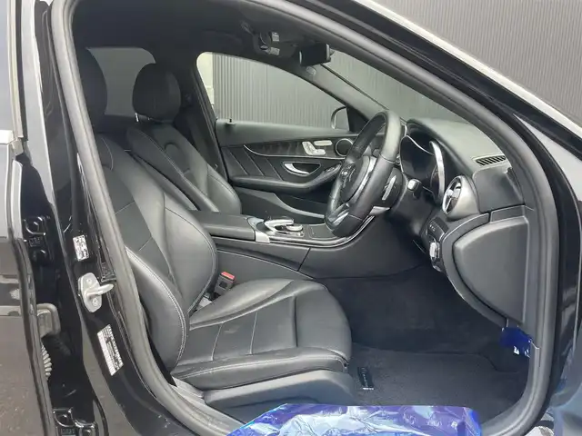 メルセデス・ベンツ Ｃ２２０ｄ アバンギャルド　AMGライン 香川県 2019(平31)年 6万km オブシディアンブラック ワンオーナー/純正ナビ（TV、BT、Aplle carPlay)/バックカメラ/前後コーナーセンサー/レーダーセーフティーパッケージ/（アダクティブクルーズコントロール、レーンキープアシスト）/前純正ドライブレコーダー/黒本革シート/シートヒーター/パワーシート/純正18インチAW