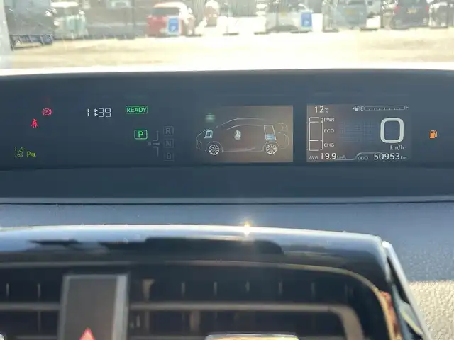 トヨタ プリウス S ツーリングセレクション 広島県 2020(令2)年 5.1万km スーパーホワイトⅡ ワンオーナー/純正ナビ　　NSZT-W68T/　「Bluetooth/フルセグ/CD/DVD」/全方位カメラ　/前席シートヒーター　/レーダークルーズコントロール/クリアランスソナー/ドライブレコーダー/ＥＴＣ２．０　/オートハイビーム　/ＬＥＤヘッドライト（AUTO機能付き）/衝突軽減ブレーキシステム/車線逸脱防止システム　/プッシュスタート/スマートキー/純正１７インチアルミ/純正フロアマット/ナビ取扱説明書/保証書/取扱説明書