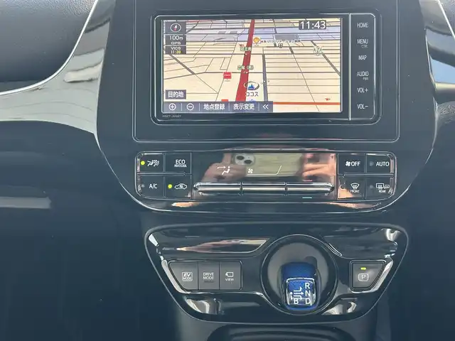 トヨタ プリウス S ツーリングセレクション 広島県 2020(令2)年 5.1万km スーパーホワイトⅡ ワンオーナー/純正ナビ　　NSZT-W68T/　「Bluetooth/フルセグ/CD/DVD」/全方位カメラ　/前席シートヒーター　/レーダークルーズコントロール/クリアランスソナー/ドライブレコーダー/ＥＴＣ２．０　/オートハイビーム　/ＬＥＤヘッドライト（AUTO機能付き）/衝突軽減ブレーキシステム/車線逸脱防止システム　/プッシュスタート/スマートキー/純正１７インチアルミ/純正フロアマット/ナビ取扱説明書/保証書/取扱説明書