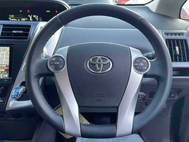 トヨタ プリウス α G 東京都 2012(平24)年 6.5万km グレーメタリック 純正ナビ/FM/AM/BT/USB/HDD/DVD/ブルーレイ/フリップダウンモニター/クルーズコントロール/バックカメラ/フォグランプ/ETC/ハロゲンライト/AUTOライト/ダブルエアバック/カーテンエアバック/サマータイヤ（純正ホイール・キャップ付き）積込