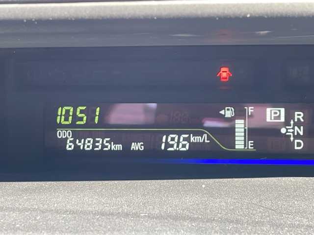 トヨタ プリウス α G 東京都 2012(平24)年 6.5万km グレーメタリック ワンオーナー/新車時保証書　取扱説明書/純正ナビ/フルセグTV　NHBA-X62G/SD/BT/BD/HDD/DVD/フリップダウンモニター/クルーズコントロール/バックカメラ/フォグランプ/ETC/ダブルエアバック/カーテンエアバック/社外16インチアルミ/サマータイヤ（ホイール・キャップ付き）積込