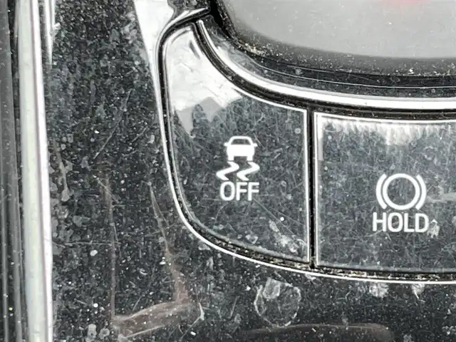 トヨタ Ｃ－ＨＲ G 東京都 2017(平29)年 10.7万km イエロー ワンオーナー/純正ナビ/フルセグ/CD/DVD/AM/FM/BT/追従クルコン/ＬＡＴ/シートヒーター/純正アルミ/ＥＴＣ/純正フロアマット/ＡＣ１００Ｖ/ステアリングスイッチ/ドライブモード/横滑り制御機能/ヘッドライトレベライザー/SRSエアバック（運転席/助手席）/車両接近警報/オートマチックハイビーム/ドアバイザー