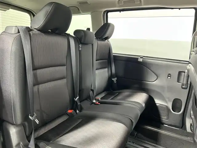 日産 セレナ ハイウェイスター プロパイロットED 大阪府 2017(平29)年 3.9万km ブリリアントホワイトパール プロパイロット/純正9型ナビ　SDカードなし/フリップダウンモニター/両側パワースライドドア/クルーズコントロール/バックカメラ/コーナーセンサー/純正アルミホイール/LEDヘッドライト/リアオートエアコン/オートライト/ドライブレコーダー/ETC/フルセグ/CD/DVD/Bluetooth/ステアリングスイッチ/スマートキー/プッシュスタート
