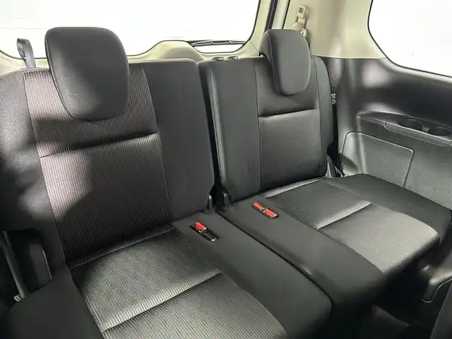 日産 セレナ ハイウェイスター プロパイロットED 大阪府 2017(平29)年 3.9万km ブリリアントホワイトパール プロパイロット/純正9型ナビ　SDカードなし/フリップダウンモニター/両側パワースライドドア/クルーズコントロール/バックカメラ/コーナーセンサー/純正アルミホイール/LEDヘッドライト/リアオートエアコン/オートライト/ドライブレコーダー/ETC/フルセグ/CD/DVD/Bluetooth/ステアリングスイッチ/スマートキー/プッシュスタート