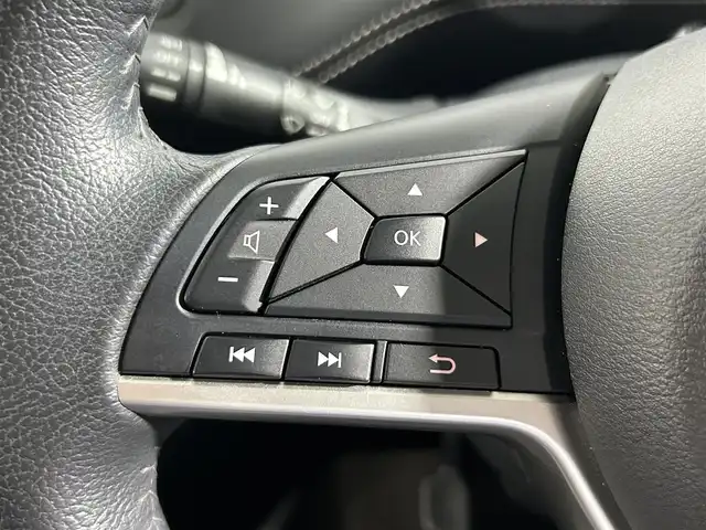 日産 セレナ ハイウェイスター プロパイロットED 大阪府 2017(平29)年 3.9万km ブリリアントホワイトパール プロパイロット/純正9型ナビ　SDカードなし/フリップダウンモニター/両側パワースライドドア/クルーズコントロール/バックカメラ/コーナーセンサー/純正アルミホイール/LEDヘッドライト/リアオートエアコン/オートライト/ドライブレコーダー/ETC/フルセグ/CD/DVD/Bluetooth/ステアリングスイッチ/スマートキー/プッシュスタート
