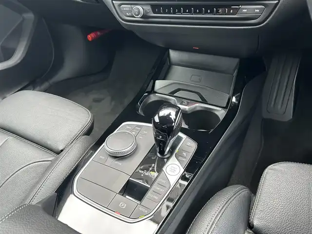 ＢＭＷ Ｍ２３５ｉ グランクーペ xDrive 福岡県 2023(令5)年 1.7万km アルピンホワイトⅢ インテリジェントセーフティ/アダプティブクルーズコントロール/ブラインドスポットモニター/純正ナビ/Applecarplay/Bluetooth/バックカメラ/アンビエントライト/ワイヤレス充電/LEDライト/オートハイビーム/オートワイパー/前後ドライブレコーダー/純正１８インチアルミホイール/ミラー一体型ETC/スペアキー×1