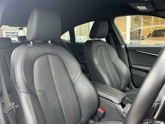 ＢＭＷ Ｍ２３５ｉ グランクーペ xDrive 福岡県 2023(令5)年 1.7万km アルピンホワイトⅢ インテリジェントセーフティ/アダプティブクルーズコントロール/ブラインドスポットモニター/純正ナビ/Applecarplay/Bluetooth/バックカメラ/アンビエントライト/ワイヤレス充電/LEDライト/オートハイビーム/オートワイパー/前後ドライブレコーダー/純正１８インチアルミホイール/ミラー一体型ETC/スペアキー×1