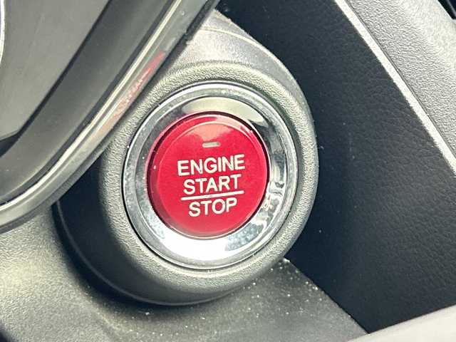 ホンダ Ｓ６６０ α 愛知県 2015(平27)年 3.8万km プレミアムスターホワイトパール デジタルミラー/クルーズコントロール/バックカメラ/ETC/ハーフレザーシート/オートライト/LEDヘッドライト/エンジンプッシュスタートボタン/USB接続/Bluetooth/スマートキー