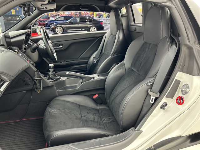 ホンダ Ｓ６６０ α 愛知県 2015(平27)年 3.8万km プレミアムスターホワイトパール デジタルミラー/クルーズコントロール/バックカメラ/ETC/ハーフレザーシート/オートライト/LEDヘッドライト/エンジンプッシュスタートボタン/USB接続/Bluetooth/スマートキー