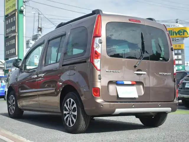 ルノー カングー エスカパード 神奈川県 2019(令1)年 6.5万km 茶 特別仕様２００台限定車/ルーフレール/社外メモリナビ/フルセグテレビ/Bluetooth/ETC/リモコンキー