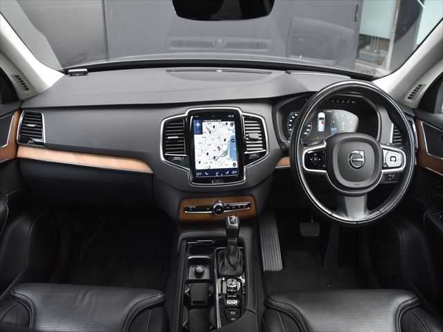 ボルボ ＸＣ９０ T6 AWD インスクリプション 和歌山県 2016(平28)年 4.8万km 黒 パノラマSR /黒革 /HUD /CarPlay /純20incAW /ACC /BSM /LKA /クロストラフィック /パークアシスト /オートテールゲート /パワーシート /ベンチレーション /シートヒーター /ドラレコ /スマートキー /アイドリングストップ /LED /ETC