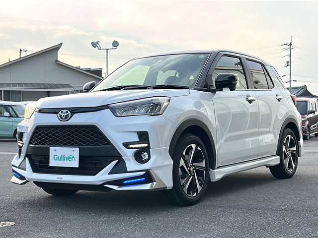 トヨタ ライズ Z 香川県 2021(令3)年 4.2万km ブラックマイカメタリック/シャイニングホワイトパール 純正ディーラーナビ（フルセグ/CD/DVD/BT）/ハイブリッド車/パノラミックビューモニター/レーダークルーズコントロール/ドライブレコーダー/シートヒーター/純正モデリスタエアロ（フロント，サイド，リア）/コーナーセンサー/LEDヘッドライト/ETC2.0/フォグランプ
