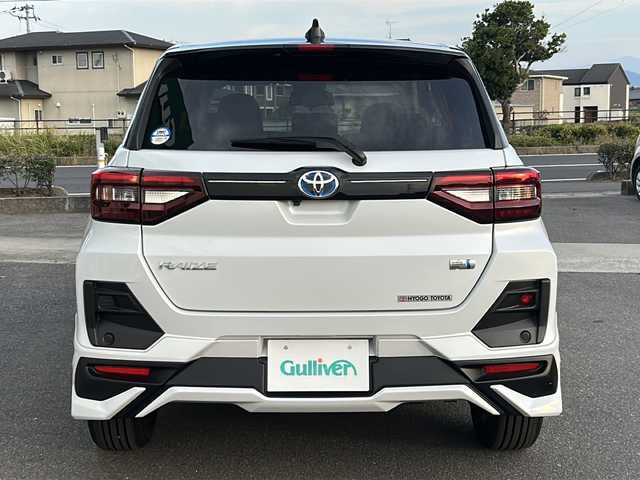 トヨタ ライズ Z 香川県 2021(令3)年 4.2万km ブラックマイカメタリック/シャイニングホワイトパール 純正ディーラーナビ（フルセグ/CD/DVD/BT）/ハイブリッド車/パノラミックビューモニター/レーダークルーズコントロール/ドライブレコーダー/シートヒーター/純正モデリスタエアロ（フロント，サイド，リア）/コーナーセンサー/LEDヘッドライト/ETC2.0/フォグランプ