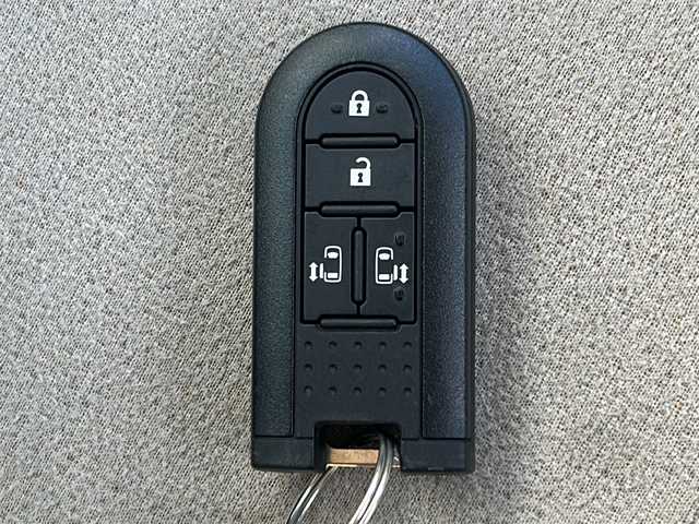 ダイハツ ムーヴ キャンバス G メイクアップ VS SAⅢ 三重県 2021(令3)年 3.3万km パールホワイトⅢ/ナチュラルベージュマイカメタリック 2トーン 純正ＳＤ８型ナビ/CD.DVD.SD.BT.ワンセグTV/両側パワースライドドア/バックカメラ/全周囲カメラ/シートヒーター/純正前方ドラレコ/スマートキー/ＥＴＣ/ＵＳＢ給電/ステアリングリモコン/オートライト/アイドリングストップ/禁煙車