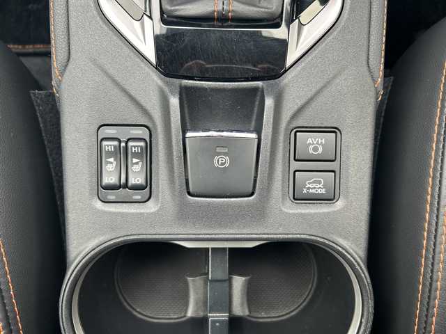 スバル インプレッサ ＸＶ 2．0i－S アイサイト 富山県 2019(令1)年 4.4万km ダークブルーパール 純正ナビ（9インチ）/【CD/DVD/BT/フルセグTV/iPod/AUX/Carplay】/バックカメラ/サイドカメラ/アイサイト/4WD/コーナーセンサー（後ろ）/アダプティブヘッドライト/レザーシート/純正アルミホイール/クルーズコントロール/パワーシート/スマートキー/スペアキー/アイドリングストップ/ETC/プッシュスタート/ルーフレール/純正フロアマット/レーンアシスト