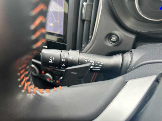 スバル インプレッサ ＸＶ 2．0i－S アイサイト 富山県 2019(令1)年 4.4万km ダークブルーパール 純正ナビ（9インチ）/【CD/DVD/BT/フルセグTV/iPod/AUX/Carplay】/バックカメラ/サイドカメラ/アイサイト/4WD/コーナーセンサー（後ろ）/アダプティブヘッドライト/レザーシート/純正アルミホイール/クルーズコントロール/パワーシート/スマートキー/スペアキー/アイドリングストップ/ETC/プッシュスタート/ルーフレール/純正フロアマット/レーンアシスト