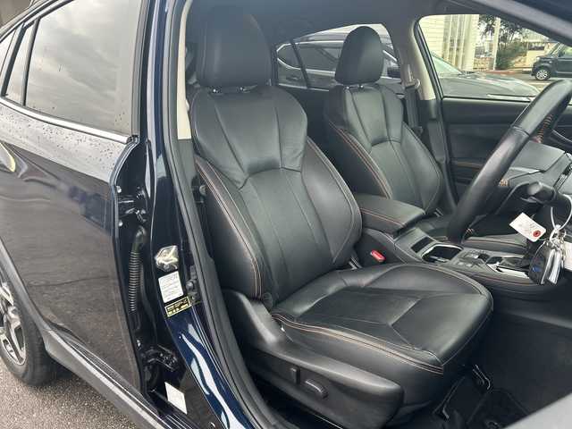 スバル インプレッサ ＸＶ 2．0i－S アイサイト 富山県 2019(令1)年 4.4万km ダークブルーパール 純正ナビ（9インチ）/【CD/DVD/BT/フルセグTV/iPod/AUX/Carplay】/バックカメラ/サイドカメラ/アイサイト/4WD/コーナーセンサー（後ろ）/アダプティブヘッドライト/レザーシート/純正アルミホイール/クルーズコントロール/パワーシート/スマートキー/スペアキー/アイドリングストップ/ETC/プッシュスタート/ルーフレール/純正フロアマット/レーンアシスト