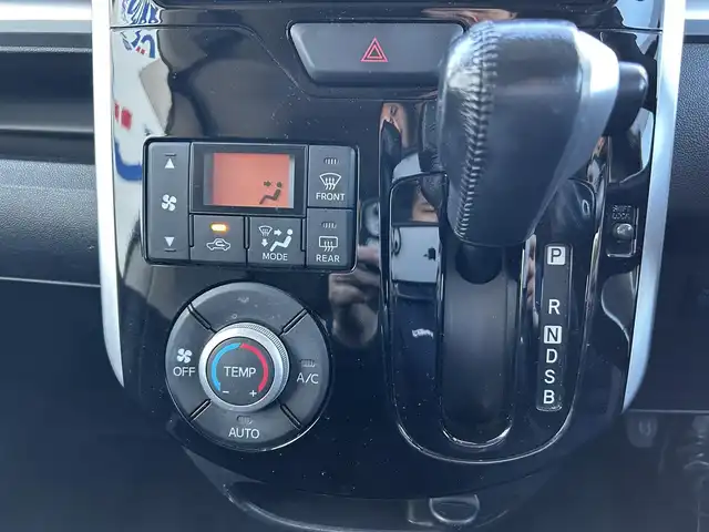 ダイハツ タント カスタム RS SA 群馬県 2014(平26)年 10万km ブラックマイカメタリック (株)IDOMが運営する【じしゃロン伊勢崎店】の自社ローン専用車両になりますこちらは現金またはオートローンご利用時の価格です。自社ローンご希望の方は別途その旨お申付け下さい/スマートアシスト/両側パワースライドドア/社外SDナビゲーション/バックカメラ/CD/DVD/SD/DTV/BT(通話のみ）/LEDヘッドライト/フォグライト/オートライト/ETC/アイドリングストップ/ドアバイザー/純正フロアマット