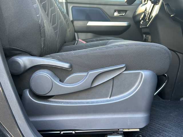 トヨタ タンク カスタムG－T 高知県 2019(令1)年 4.1万km ブラックマイカメタリック フルモデリスタ/両側パワースライドドア/ターボ/純正9インチナビ/（Bluetoothオーディオ/フルセグTV/バックカメラ/CD）ETC/スマートキー/クルーズコントロール/純正フロアマット/純正アルミ/オートハイビーム/前後コーナーセンサー/LEDヘッドライト/衝突被害軽減ブレーキ/レーンキープアシスト